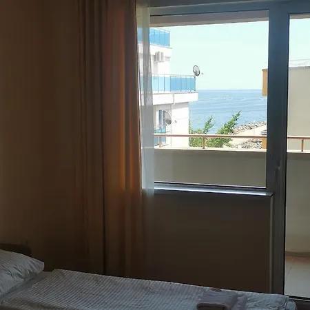 Hausburg Sea View * Ράβντα